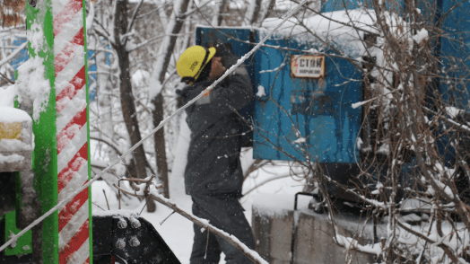 Знову негода: ДТЕК Донецькі електромережі повністю відновив енергопостачання в 13 населених пунктах