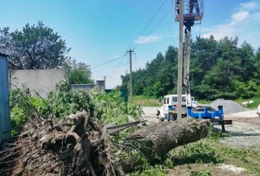 ДТЕК Дніпровські електромережі відновив енергопостачання постраждалих від грози районів