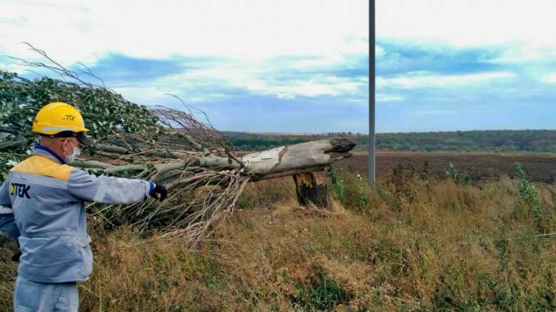 DTEK Donetsk Grids restored power supply to 23 settlements affected by poor weather within 24 hours