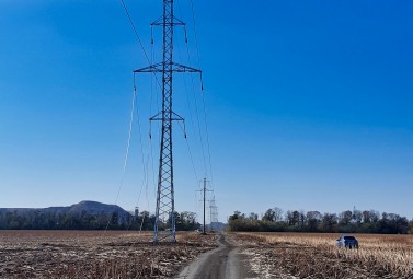 DTEK Donetsk Grids upgrades two high-voltage lines for the frontline town of Avdiivka