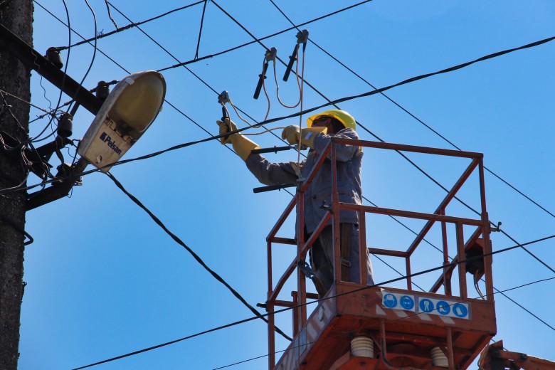 DTEK Donetsk Grids to restore power supply to 10 localities