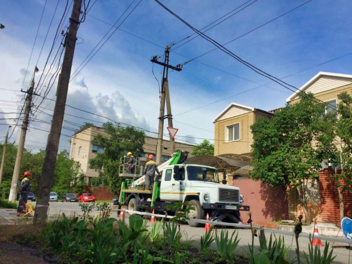 DTEK Donetsk Grids restored power supply to 46 settlements within 24 hours