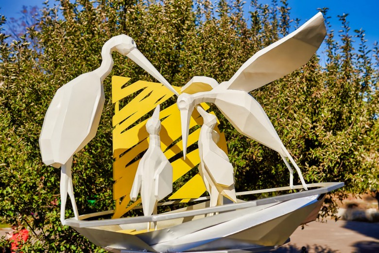 The sculpture #EnergyWings appeared in Kyiv - the first collaboration between DTEK and contemporary Ukrainian art