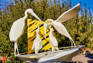 The sculpture #EnergyWings appeared in Kyiv - the first collaboration between DTEK and contemporary Ukrainian art