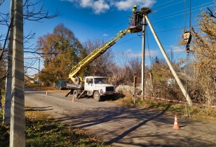 #EnergyWings: DTEK Donetsk Grids installed protective stork nest platforms in the Pokrovsky and Kramatorsky districts