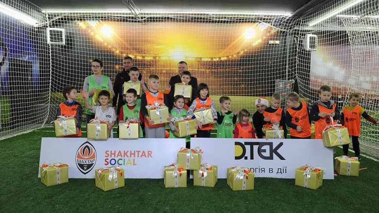 DTEK Kyiv Regional Grids, Shakhtar Social and FC Shakhtar congratulate the kids from the inclusive children's group named Come on, Let’s Play!