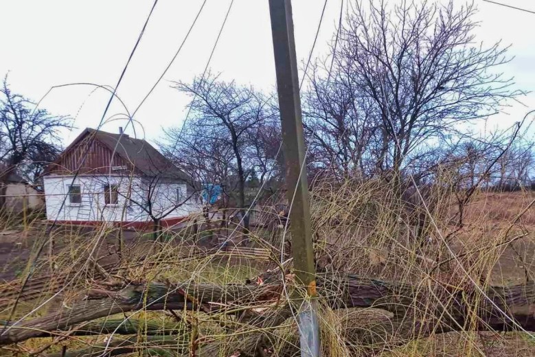 DTEK Dnipro Grids restored service to 35,000 families in Dnipropetrovsk region, left without electricity due to severe weather