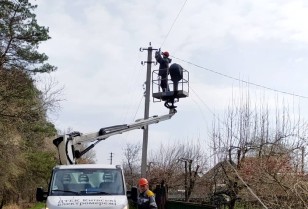 DTEK energy workers continue restoring service to the liberated areas of the Kyiv region: hospitals, village councils, school and pharmacy in Zahaltsi and Hostomel, communication station in Makariv district and 34,000 homes