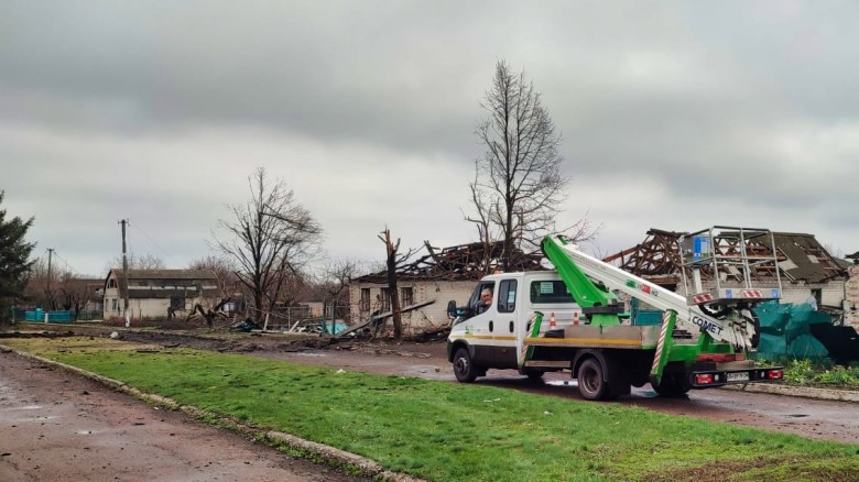 Service is restored to almost 2,000 families: DTEK restores electricity in the Donetsk region