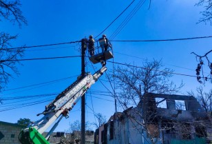 2 000 родин на звільнених територіях Київщини знову зі світлом: ДТЕК продовжує лагодити мережі, пошкоджені через бойові дії