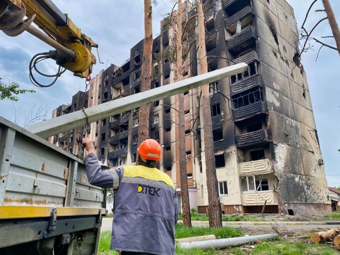 ДТЕК повернув електропостачання для 530 тисяч клієнтів Київщини — результати роботи енергетиків у червні