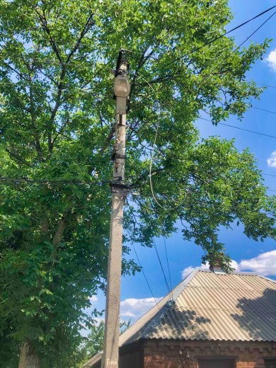 DTEK restored electricity to 7,800 families in 16 settlements that suffered from shelling in the Donetsk region