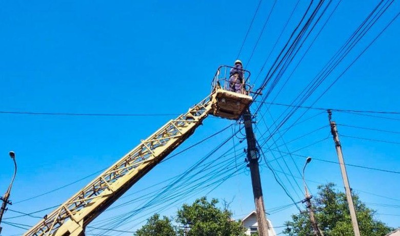 The storm: DTEK Donetsk Grids restores power supply in the Donetsk region