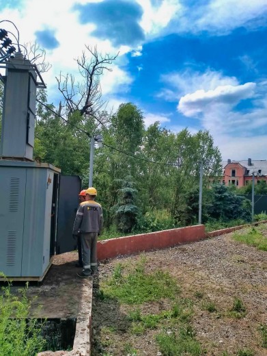 За добу ДТЕК Донецькі електромережі відновив електропостачання понад 12 тисяч домогосподарств