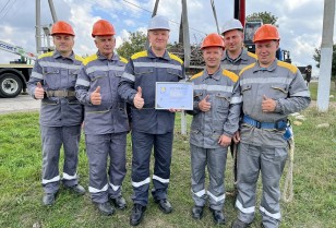 DTEK Odesa Grids will reinforce 30 stork nests on the electric poles within the framework of the DTEK Grids project #EnergyWings