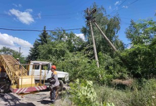 DTEK Donetsk Grids has restored power to almost 300,000 families in October