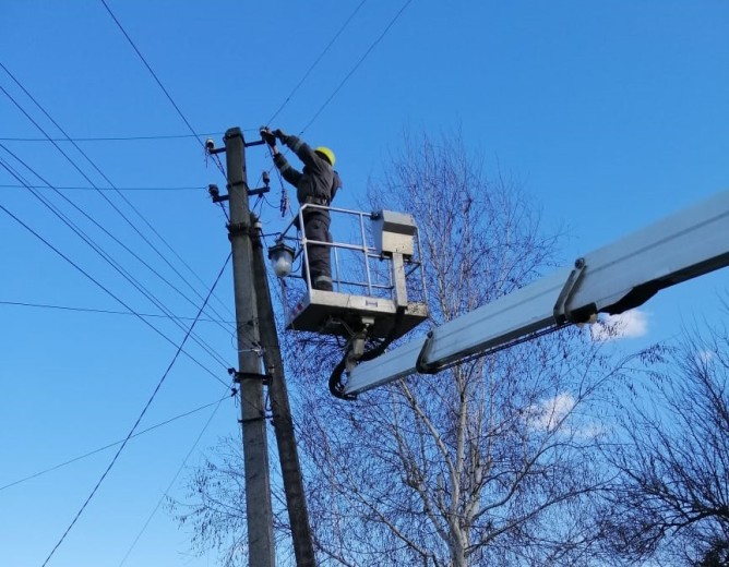 DTEK Donetsk Grids restored electricity to homes of more than 6,000 families