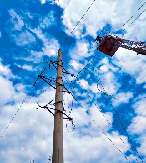 DTEK Donetsk Grids restored electricity to residents of 8 settlements, affected by shelling