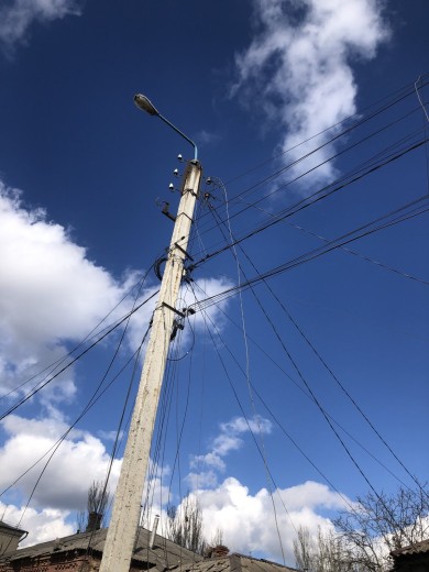 DTEK Donetsk Grids continues repairs: electricity has been restored to 2,700 families