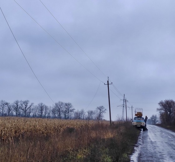 Over the course of a day, DTEK Donetsk Grids has restored electricity to more than 2,000 families, de-energized due to shelling