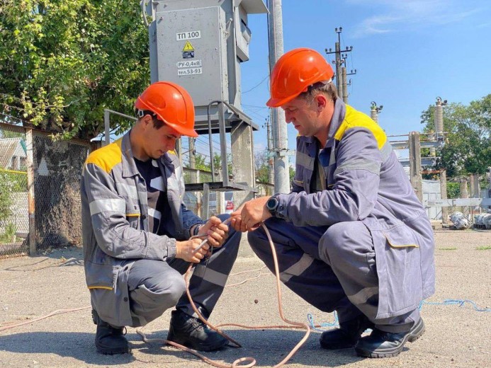 За рік повномасштабної війни ДТЕК Одеські електромережі працевлаштував 8 студентів-дуальників