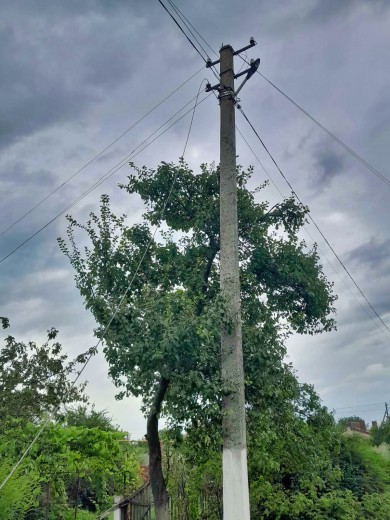 DTEK Donetsk Grids restored electricity to 3,000 families in the Donetsk region over the course of two days