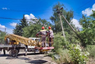 За тиждень ДТЕК Донецькі електромережі вдалося повернути електрику у 40 населених пунктів, знеструмлених через обстріли