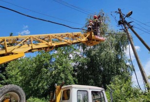 Over the course of two days, DTEK Donetsk Grids managed to restore electricity to 12,700 families, de-energized due to shelling and bad weather