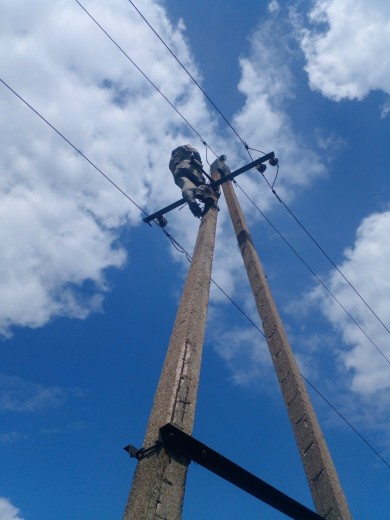 За тиждень ДТЕК Донецькі електромережі вдалося відновити світло для майже 72 тисяч родин прифронтової Донеччини