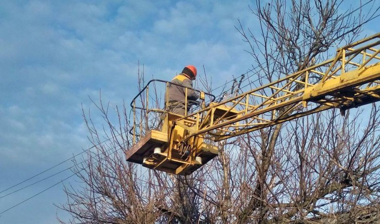 DTEK Donetsk Grids restored electricity to 46,000 families after bad weather