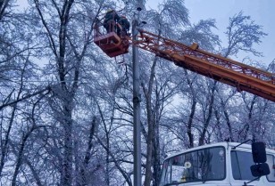 Electricity restored: DTEK energy workers restored power to 8,000 families after bad weather in the Dnipropetrovsk region