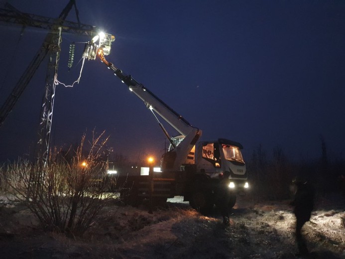 DTEK Donetsk Grids managed to restore power to 155 settlements last week