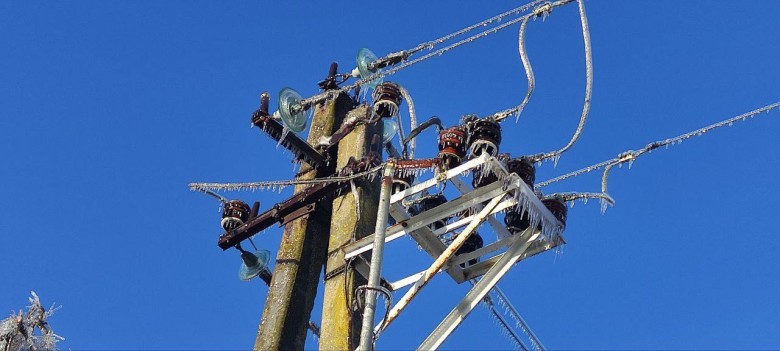 DTEK restored electricity to almost 24,000 families after bad weather in the Dnipropetrovsk region