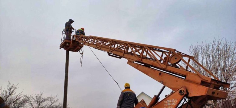 Elimination of bad weather consequences: DTEK energy workers restored electricity to 13,000 families in the Dnipropetrovsk region