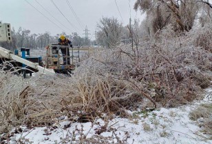 DTEK energy workers restored electricity to more than 81,000 families in the Dnipropetrovsk region over the course of a week