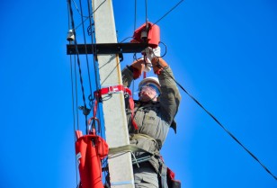 Energy workers of DTEK Kyiv Regional Grids are mastering the live repairs technique (repairs without power shutdowns for the customers): 1,700 such works have been performed in 2023