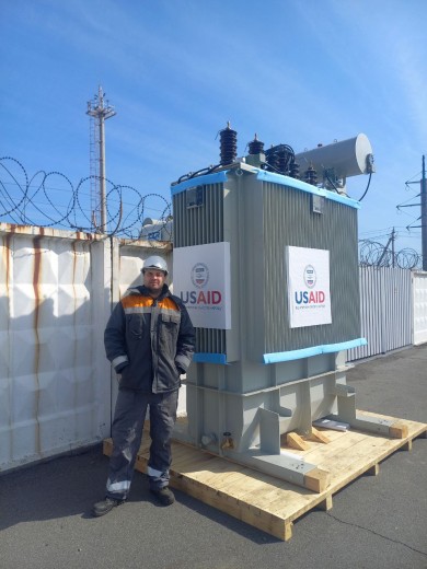 DTEK Dnipro Grids will restore one of the damaged substations with the help of the transformer from USAID