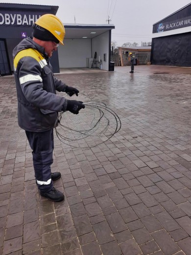 DTEK brings back light: energy workers restored electricity to more than 3,000 families in the Kyiv region in March