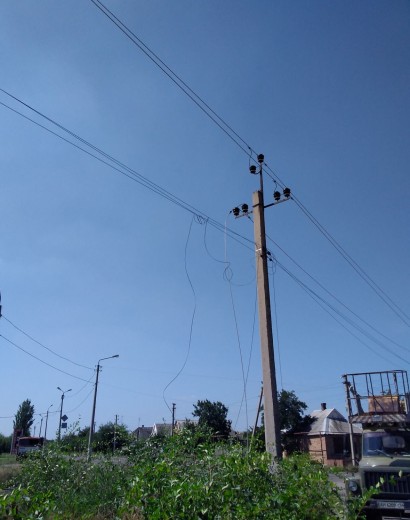 DTEK Donetsk Grids restored electricity to 4 settlements in the Donetsk region over the course of the day