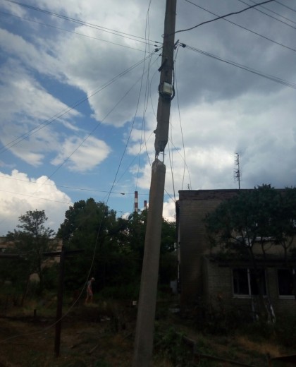 DTEK Donetsk Grids restored electricity to 10,700 families yesterday