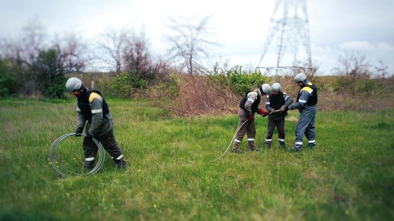 DTEK Dnipro Grids energy workers restored electricity to 3,700 families