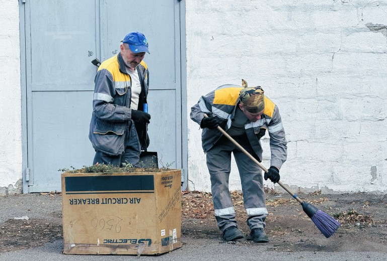 Енергетики ДТЕК Дніпровські електромережі долучилися до World Cleanup Day 2024