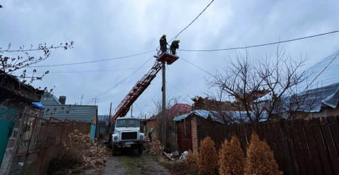 DTEK energy workers restored electricity to 6 settlements in the Dnipropetrovsk region after shelling the day before