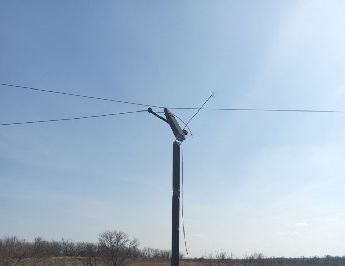 Зі світлом ще 2,6 тисяч домівок: ДТЕК Донецькі електромережі продовжує відновлення мереж після обстрілів