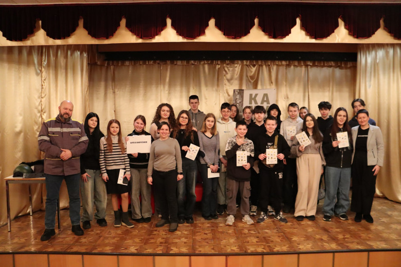 Schoolchildren from Kyiv got to know about the work of energy workers during the war at the meeting with DTEK Kyiv Grids