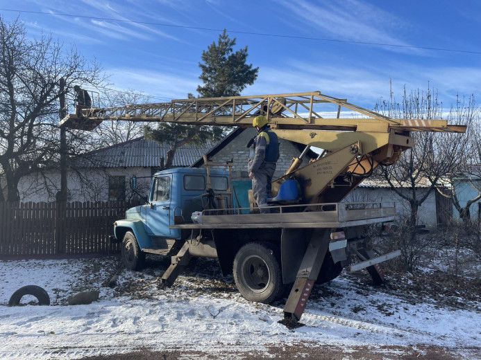 DTEK Donetsk Grids managed to restore electricity to more than 4,000 homes over the course of two days