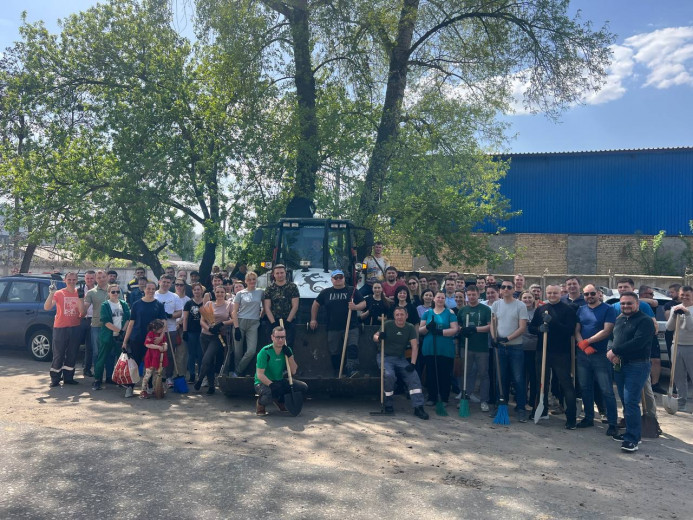 Зробили столицю чистіше: енергетики ДТЕК Київські електромережі долучилися до двомісячника з благоустрою міста