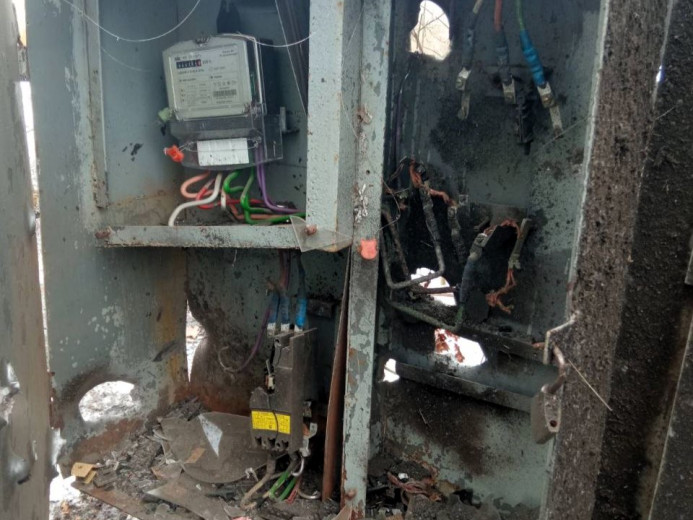 За дві доби ДТЕК Дніпровські електромережі відновив світло після обстрілів для 5,6 тисяч родин