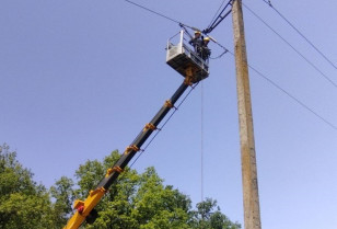 DTEK Donetsk Grids restored power supply to almost 10,000 homes over  the course of three days