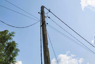 DTEK Dnipro Grids energy workers energized 13,000 homes after shelling